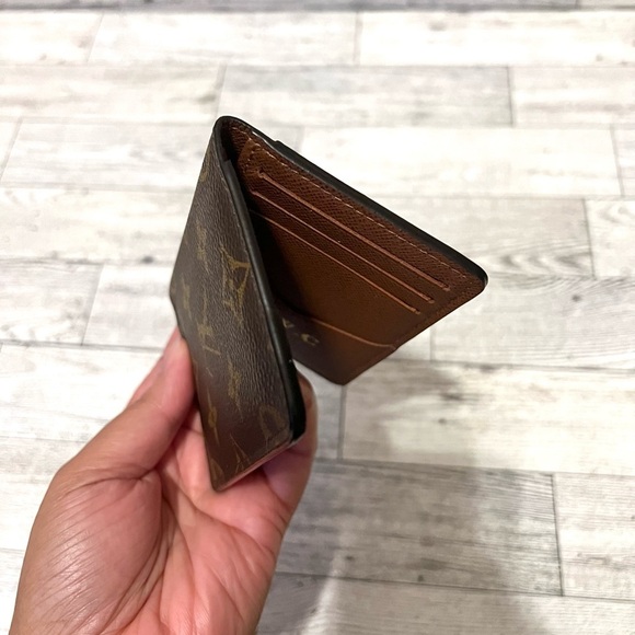 Louis Vuitton Classic Monogram Unisex Small Pocket Organizer Wallet - Picture 5 of 12